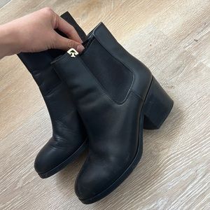 Tory burch black boots